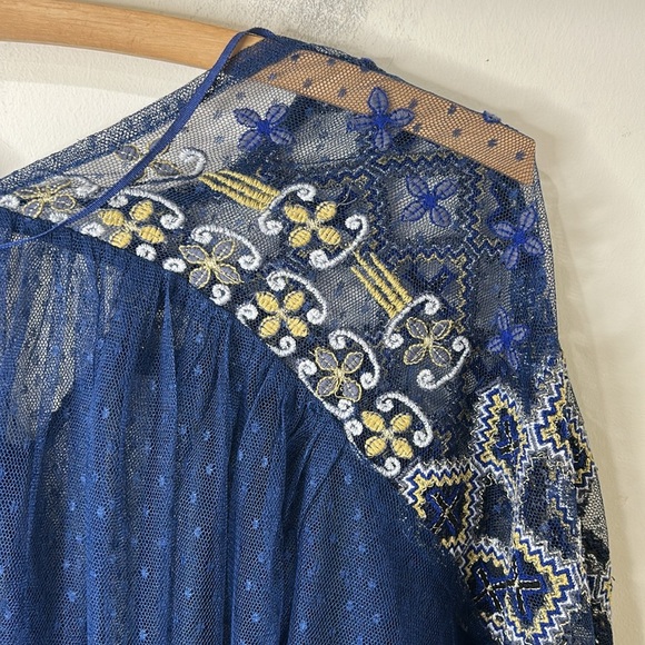 FREE PEOPLE NAVY BLUE EMBROIDERED MESH JOYRIDE SHEER TOP Sz Medium - Picture 10 of 16